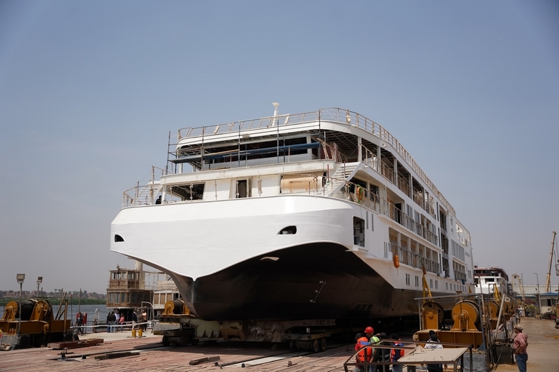 Viking_presenteert_tewaterlating_van_Viking_Amun_in_Caro