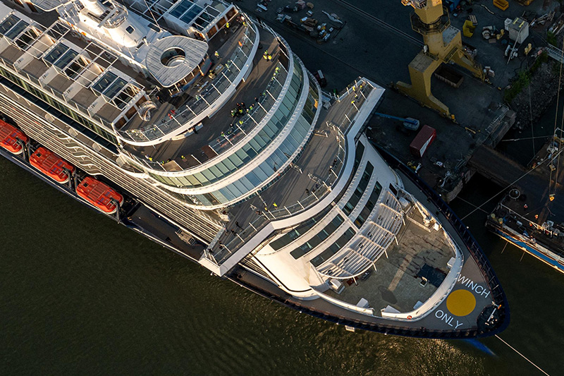 Mein_Schiff__viert_eerste_jaar_in_de_vaart