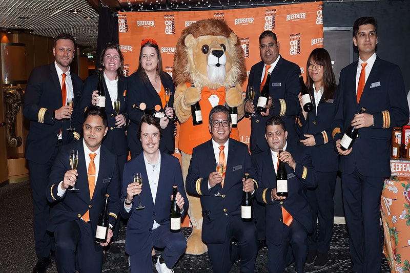 Mousserende wijn van Holland America beoordeeld door Wine Enthusiast	