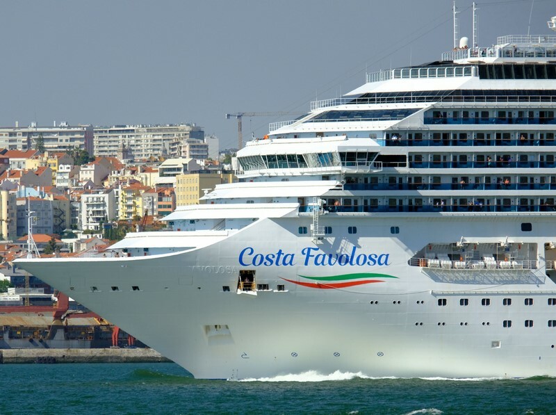 Costa_Favolosa_op_daagse_cruise_naar_Spitsbergen