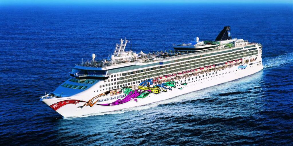 Zoekactie_beindigd_na_persoon_overboord_van_Norwegian_Jewel