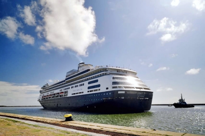 Recife_verwelkomt_Volendam_tijdens_wereldcruise_
