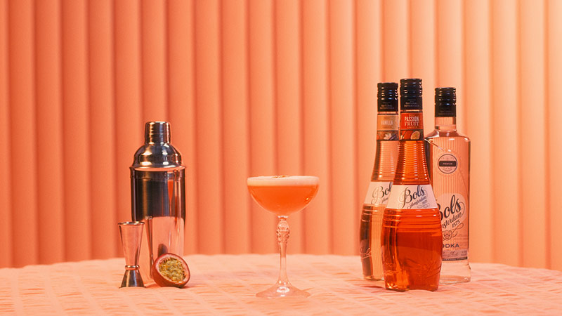 Holland_America_werkt_samen_met_Bols_voor_exclusieve_Orange_Partycocktails