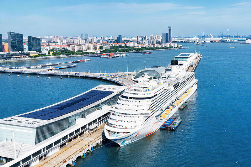 Adora Magic City voltooit eerste cruise zonder havens