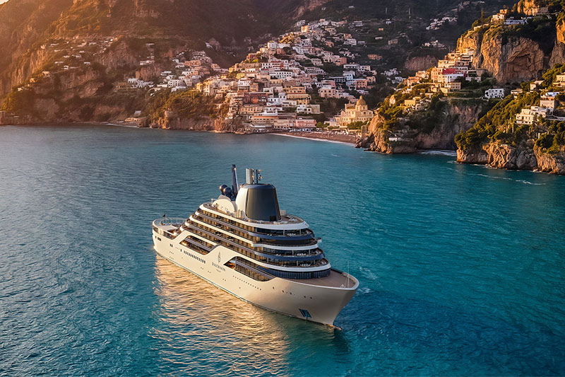 Four Seasons II gepresenteerd met nieuwe Yacht Residential Suites		