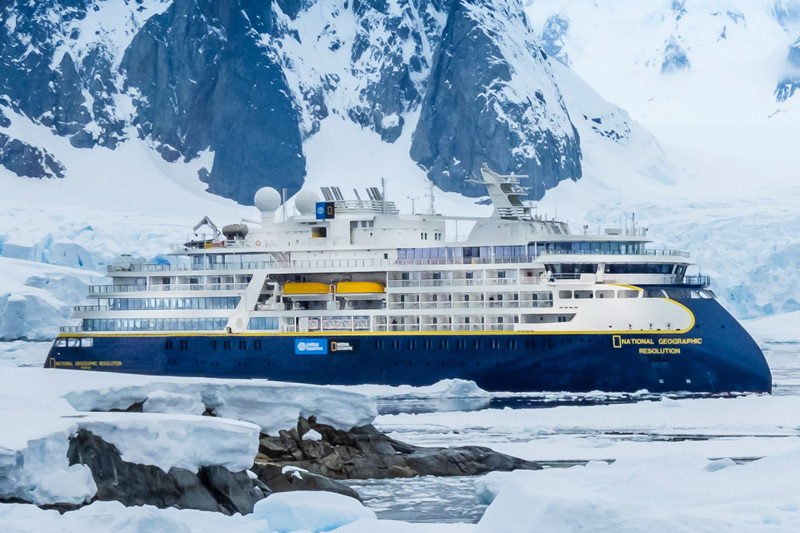 Lindblad verlaagt aanbetaling voor expeditiereizen in oktober