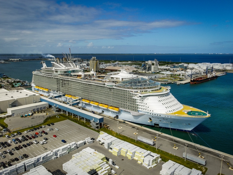 Royal_Caribbean_annuleert_Allure_of_the_Seascruise_in_