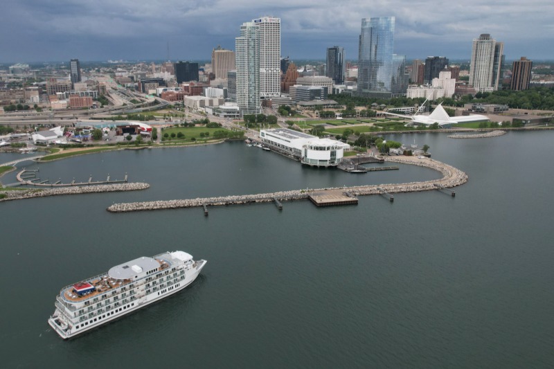 American Patriot brengt eerste bezoek aan Port Milwaukee