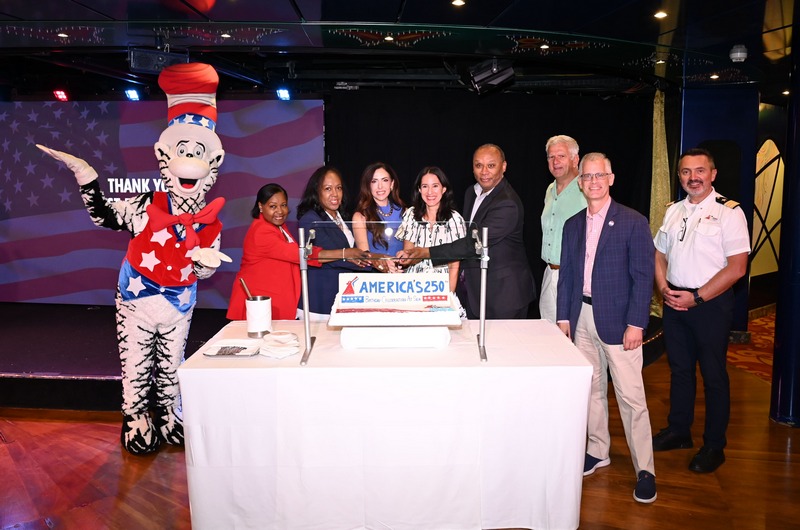 Carnival_Cruise_Line_viert_jarig_jubileum_van_Amerika_in_Baltimore