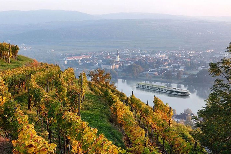 Scenic_en_Emerald_presenteren_kerstcruises_door_Europa_voor__en_