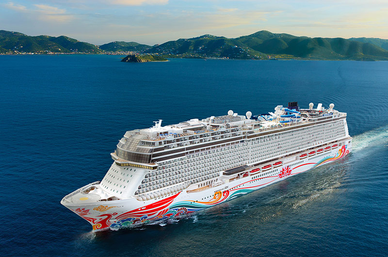 Norwegian_Cruise_Line_Holdings_mag_zaak_Frank_Del_Rio_niet_overhevelen_naar_businessafdeling