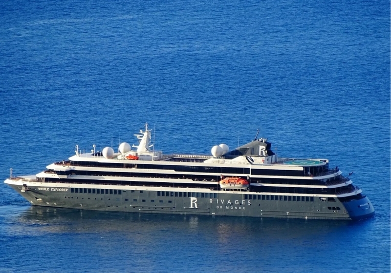 World_Explorer_ondergaat_verbouwing_tot_Windstarschip_bij_West_Sea