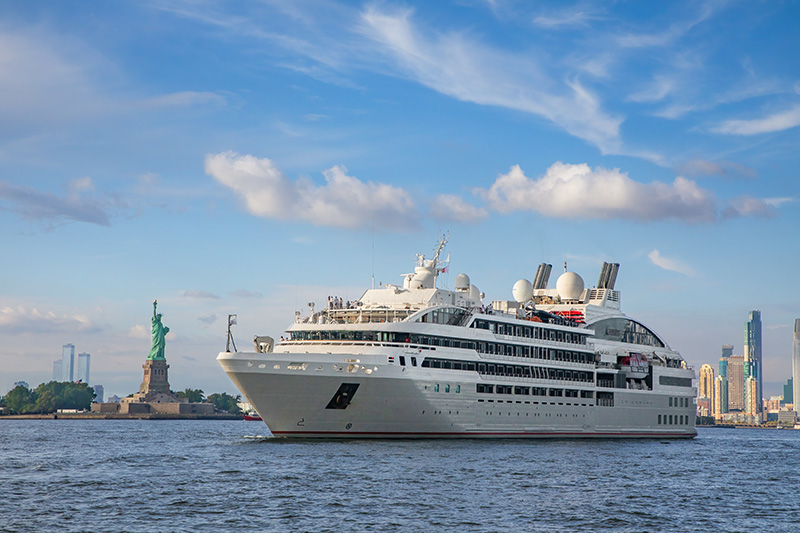 Ponant en WHOI presenteren experts voor Antarctica-reis in 2027