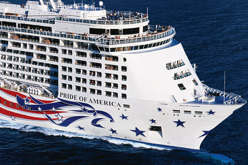Pride of America van Norwegian later terug in Honolulu door orkaan