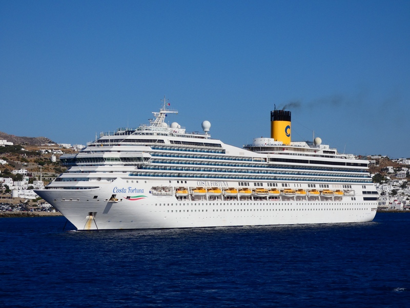 Costa_Fortuna_vaart_haar_laatste_cruise_voor_Costa_Cruises