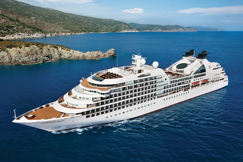 Seabourn_Quest_viert__jaar_dienst