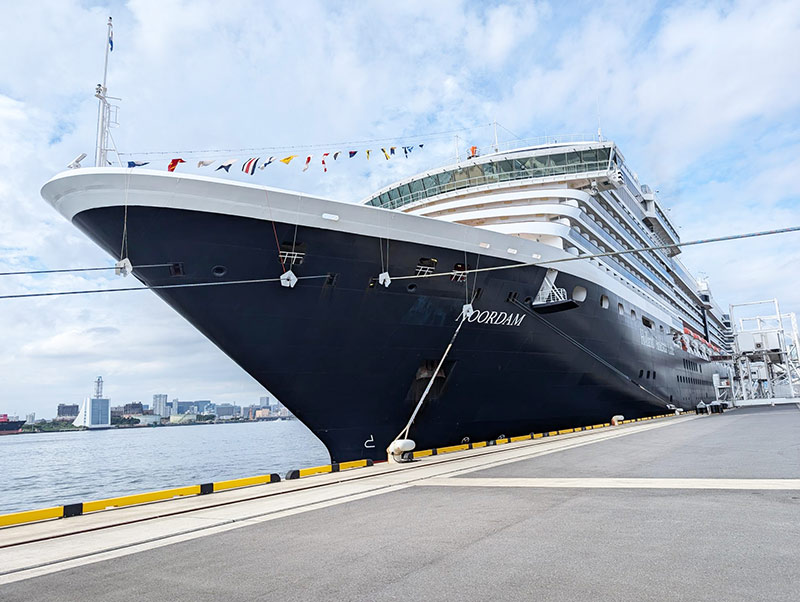 Noordam van Holland America op 28-daagse reis naar Alaska en Hawaii