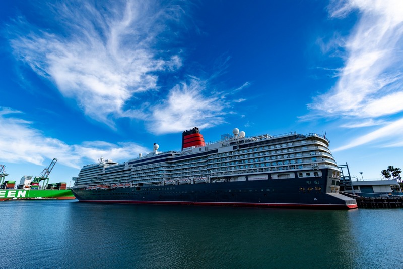Cunards_Queen_Anne_vaart_naar_de_Griekse_eilanden