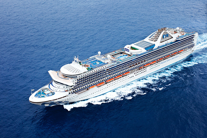 Grand_Princess_past_route_aan_vanwege_orkaan