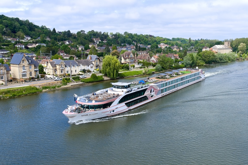 VIVA Cruises presenteert boetiekprogramma 2028 in Frankrijk en Italië