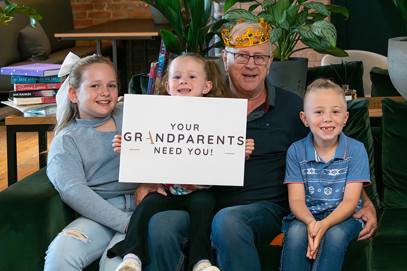 Ambassador start zoektocht naar Great British Grandparent 2026