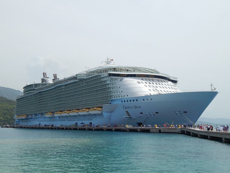 Royal Caribbean wijkt met Oasis of the Seas uit naar Canada vanwege slecht weer