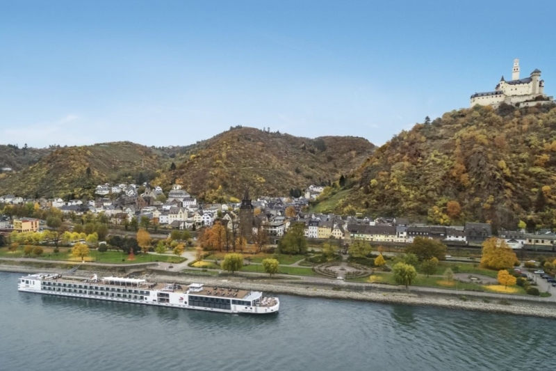Viking_verwelkomt_nieuwste_riviercruiseschip_Viking_Haki_met__gasten